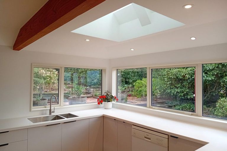 Photo of property in 10 Selwyn Parade, Lyttelton, 8082