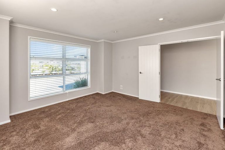 Photo of property in 80 Tamure Place, Ruakaka, 0116