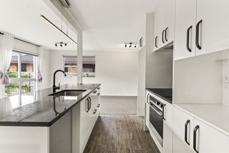 Photo of property in 34b Riverside Road, Orewa, 0931