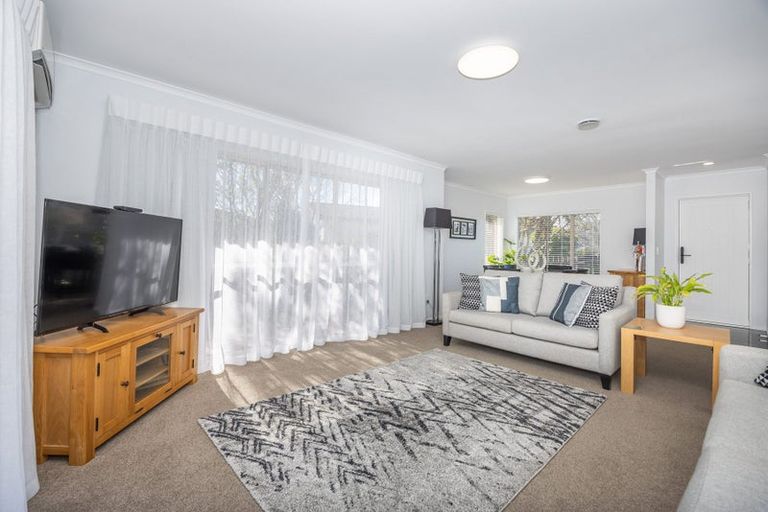 Photo of property in 7 Conrad Place, Leamington, Cambridge, 3432