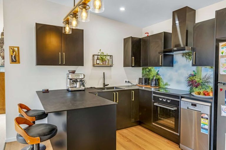 Photo of property in 33 Ngahue Crescent, Carters Beach, Westport, 7825