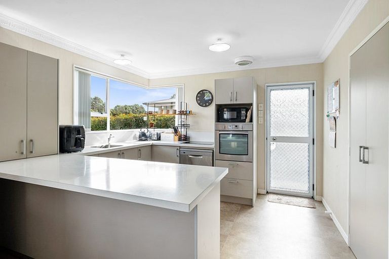 Photo of property in 145 Mangorei Road, Merrilands, New Plymouth, 4312