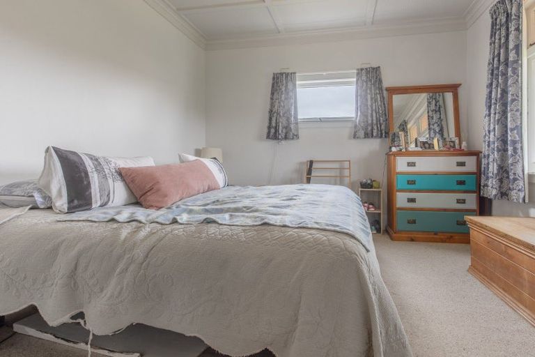 Photo of property in 32 Lindsay Road, Waipukurau, 4283