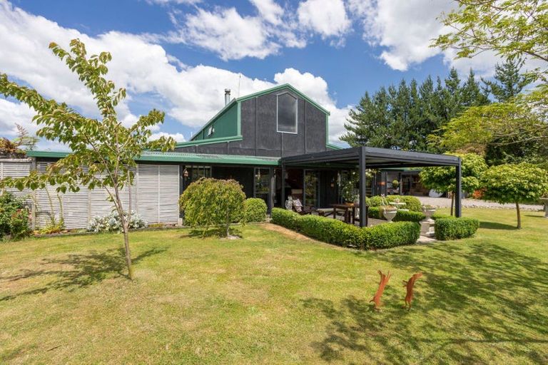 Photo of property in 72 Township Road, Kumeroa, Woodville, 4997