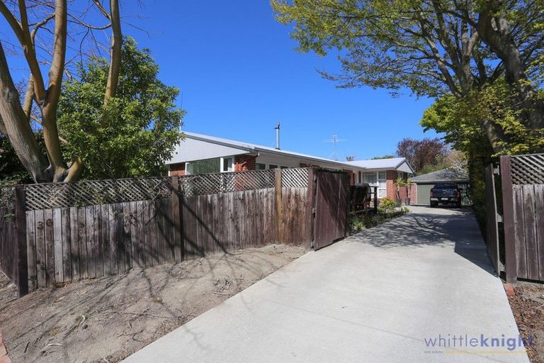 Photo of property in 36 Grahams Road, Ilam, Christchurch, 8041