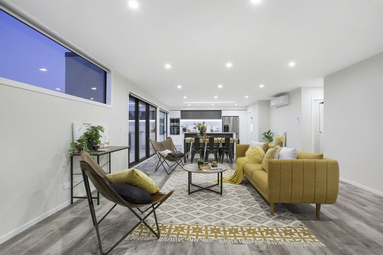 Photo of property in 26b Queen Charlotte Drive, Aotea, Porirua, 5024