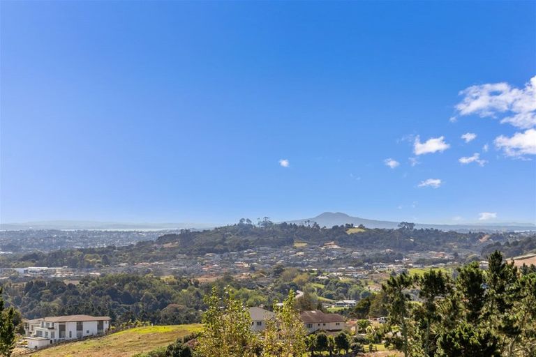 Photo of property in 565 Redoubt Road, Flat Bush, Auckland, 2019