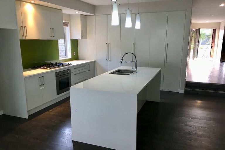 Photo of property in 18 Aviano Close, Flat Bush, Auckland, 2019