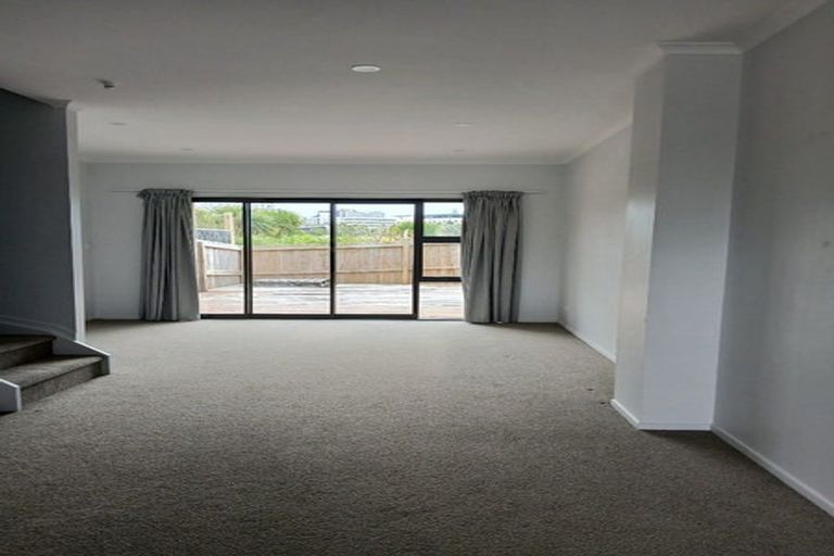 Photo of property in 6 Tuaiwi Street, Manukau, Auckland, 2104