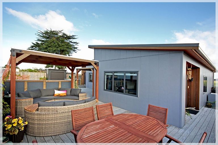 Photo of property in 10a Norton Street, Foxton Beach, Foxton, 4815