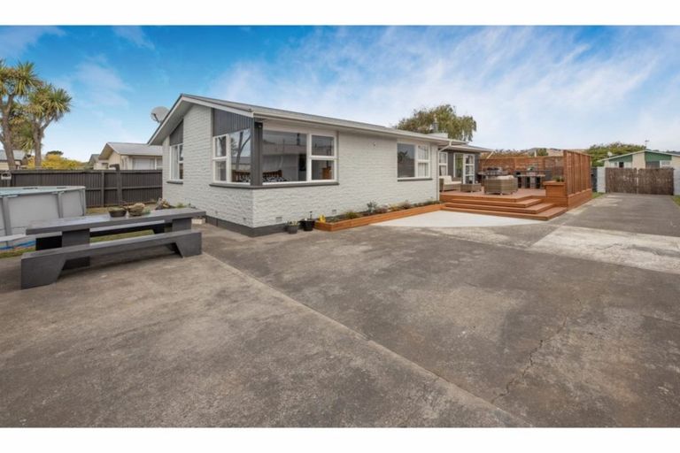Photo of property in 5 Bayswater Crescent, Bromley, Christchurch, 8062