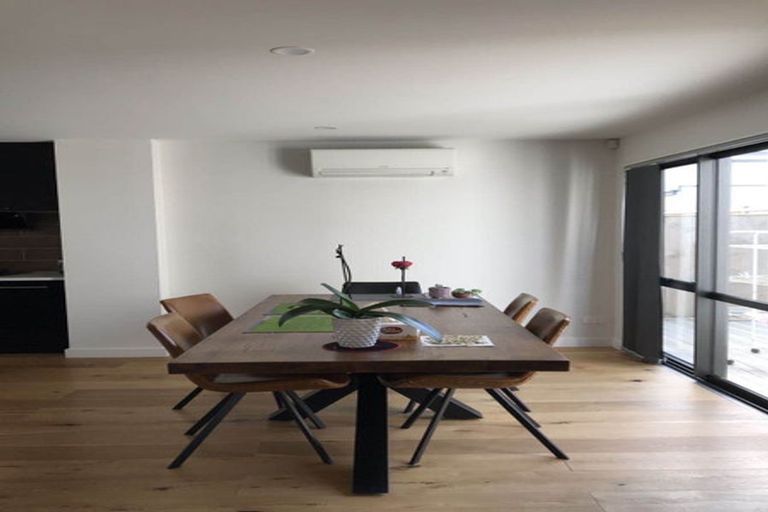 Photo of property in 18 Toia Lane, Silverdale, 0932