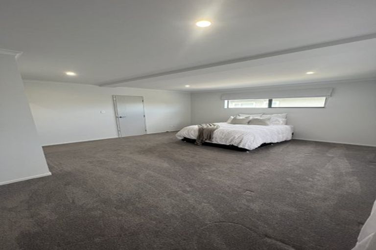 Photo of property in 28 Thomason Crescent, Pokeno, 2402