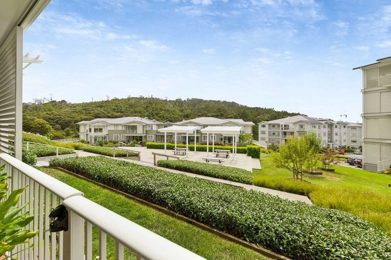 Photo of property in 148 Landmark Terrace, Orewa, 0931