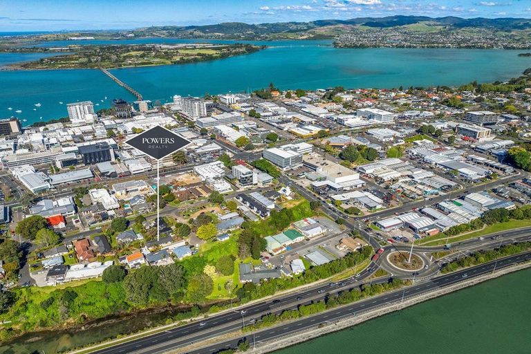Photo of property in 11 Williams Street, Tauranga, 3110