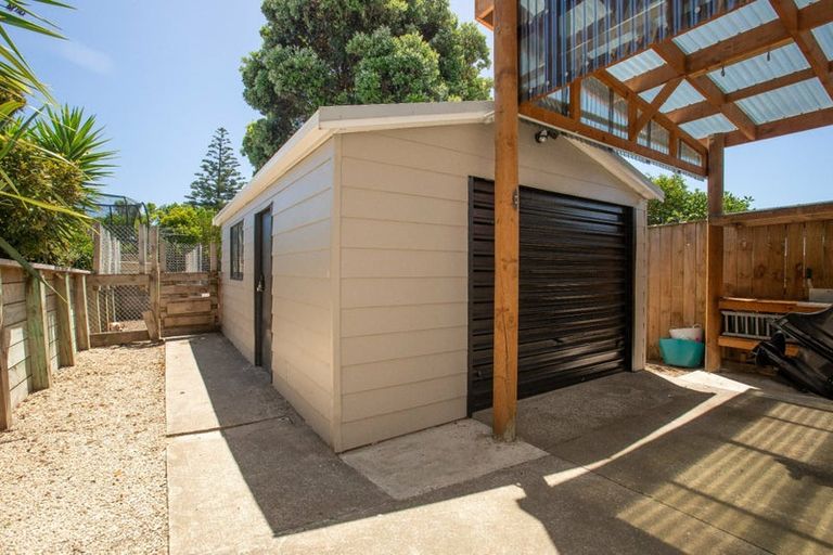 Photo of property in 35 Gawler Street, Te Horo Beach, Otaki, 5581