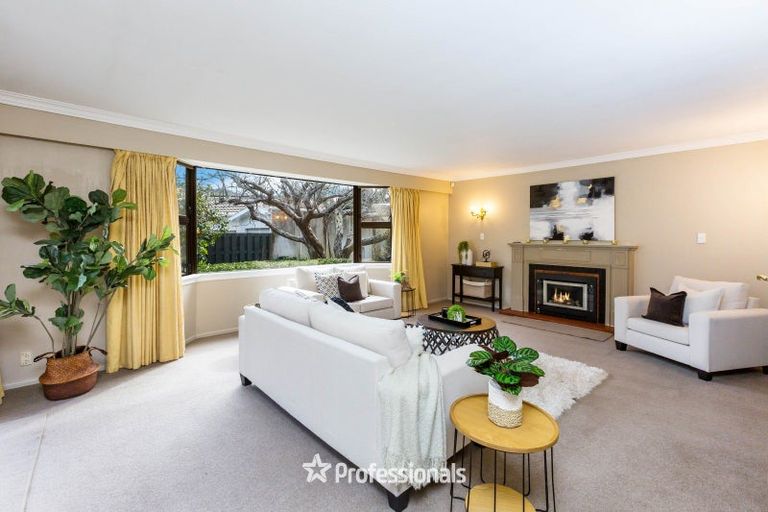 Photo of property in 347 Fergusson Drive, Heretaunga, Upper Hutt, 5018