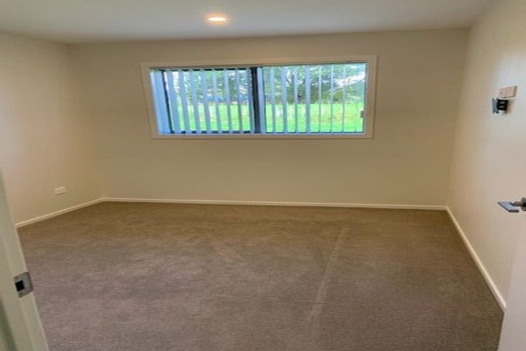 Photo of property in 51-53 Shaw Road, Oratia, Auckland, 0604