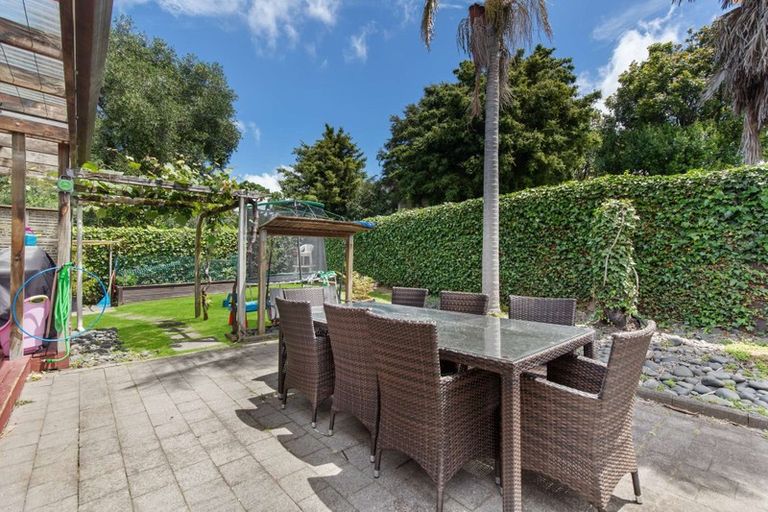 Photo of property in 20a Queen Road, Bellevue, Tauranga, 3110