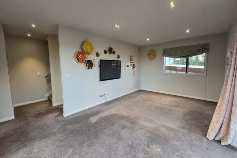 Photo of property in 34 Leburn Crescent, Flat Bush, Auckland, 2016