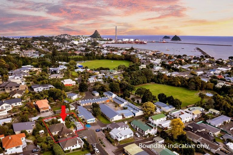 Photo of property in 13 Davies Lane, New Plymouth, 4310