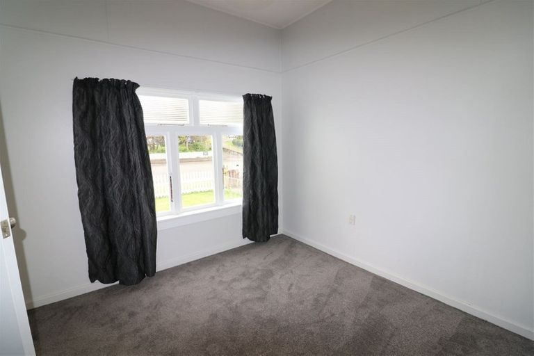 Photo of property in 11 Empire Street, Dannevirke, 4930