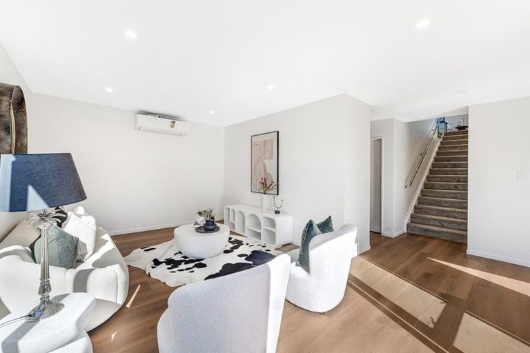 Photo of property in 35b Toroa Street, Torbay, Auckland, 0630