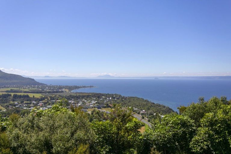 Photo of property in 21 Rangikatea Road, Omori, Turangi, 3381