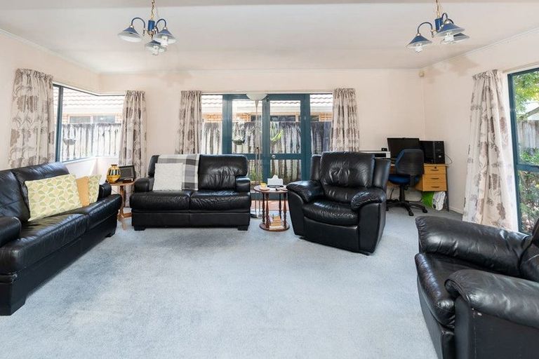 Photo of property in 9 Ayrshire Drive, Grandview Heights, Hamilton, 3200