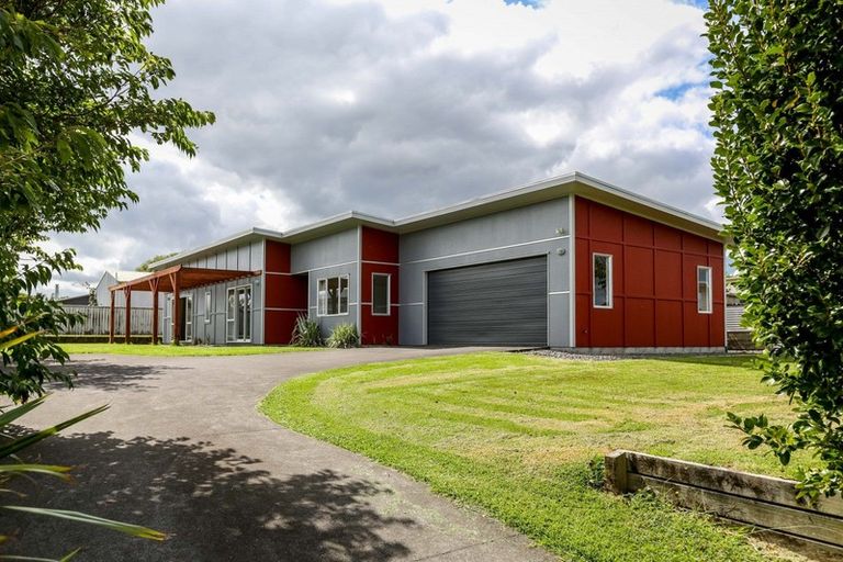 Photo of property in 49 Cumming Street, Okato, 4335