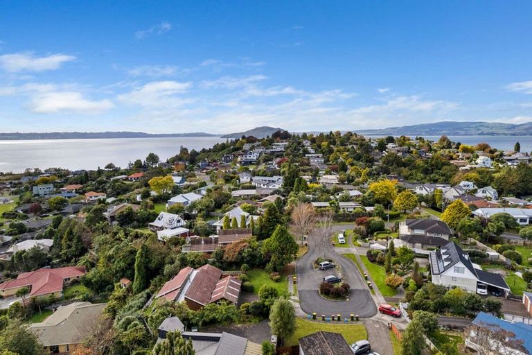 Photo of property in 58a Aquarius Drive, Kawaha Point, Rotorua, 3010
