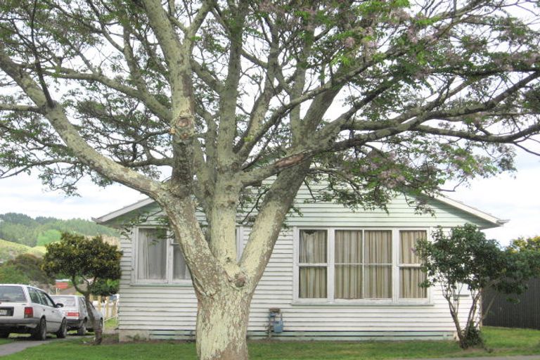 Photo of property in 24 Lyell Road, Outer Kaiti, Gisborne, 4010