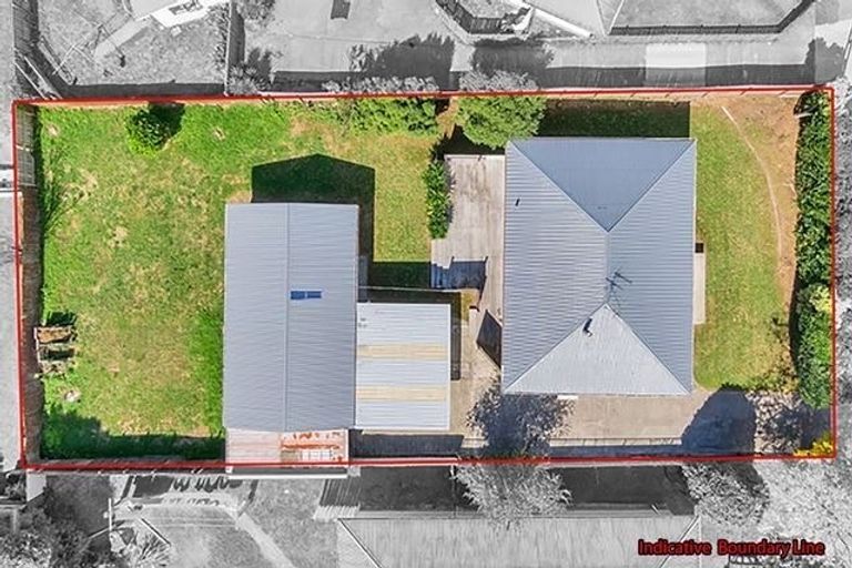 Photo of property in 30 Sutton Crescent, Papakura, 2110