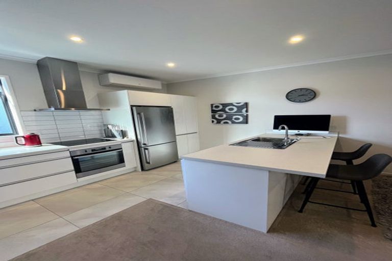 Photo of property in 66 Mapou Road, Hobsonville, Auckland, 0616