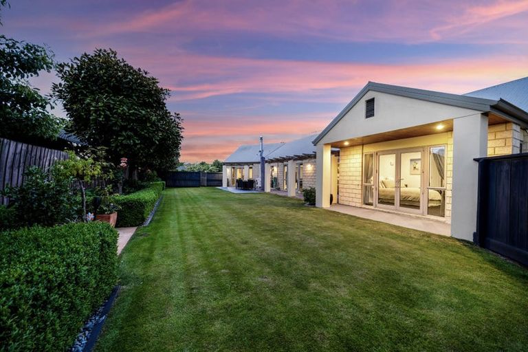 Photo of property in 6 Thornley Place, Woodend, 7610