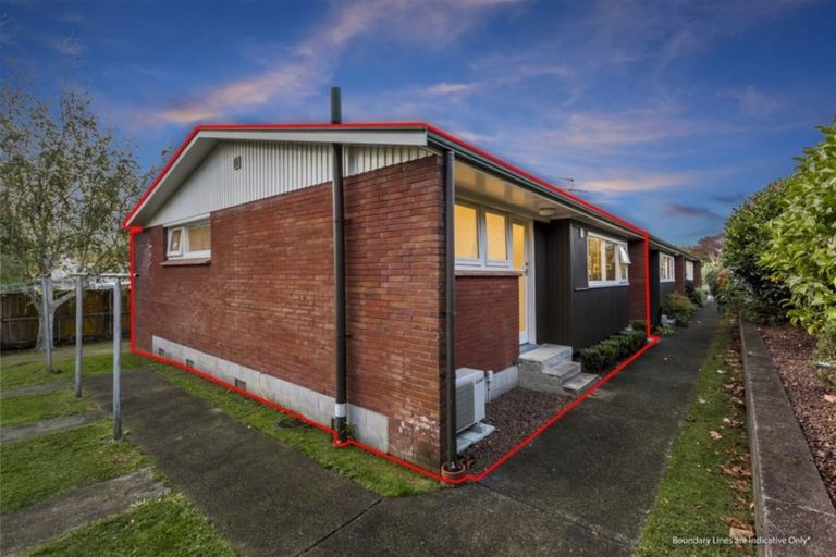 Photo of property in 3/11a Aratonga Avenue, Greenlane, Auckland, 1051