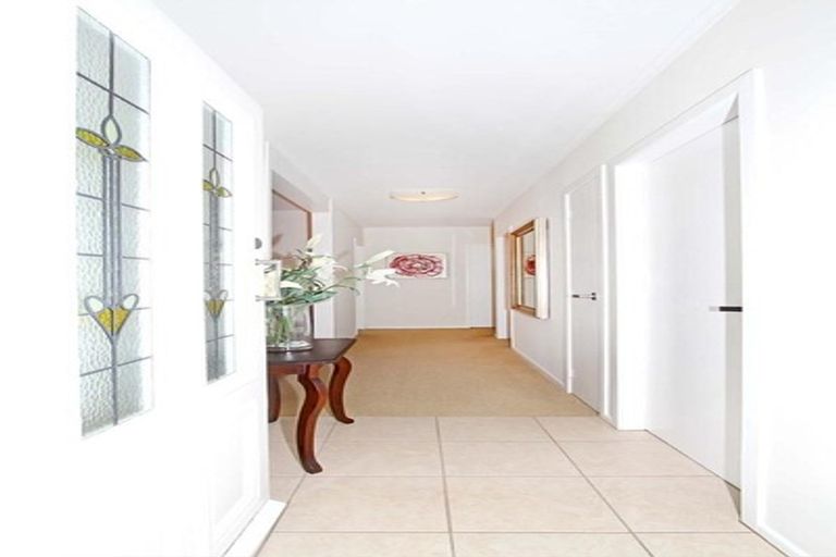 Photo of property in 126 Hinemoa Street, Birkenhead, Auckland, 0626