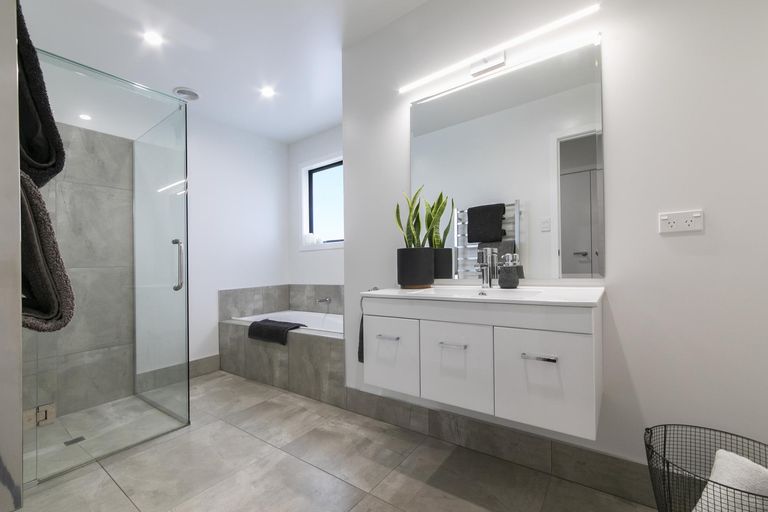 Photo of property in 75 Kaipara Portage Road, Riverhead, 0820