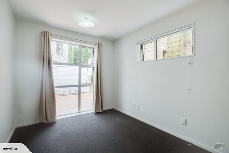 Photo of property in 3a Anderson Terrace, Mount Cook, Wellington, 6021