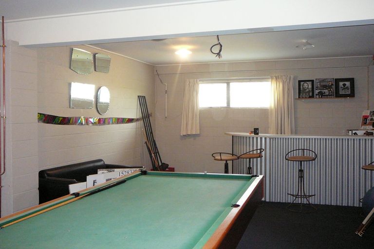 Photo of property in 65 Newcastle Street, Clyde, 9330