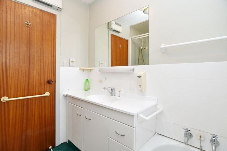 Photo of property in 2/91b Tilford Street, Woolston, Christchurch, 8062