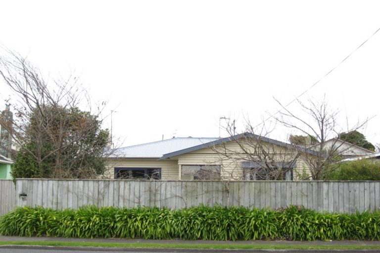 Photo of property in 34 Princes Street, Fitzroy, New Plymouth, 4312