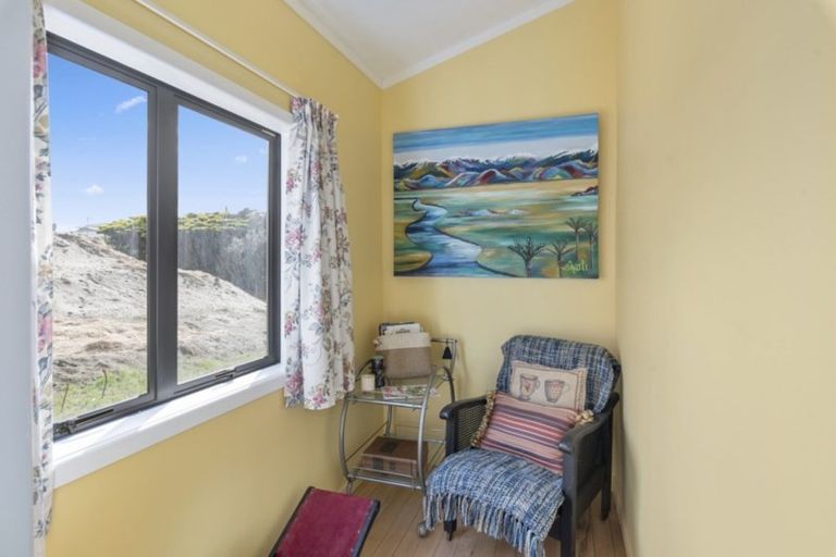 Photo of property in 19a Marine Parade South, Foxton Beach, Foxton, 4815