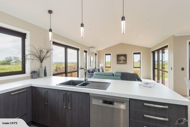 Photo of property in 8 Tarn Close, Richmond, 7020