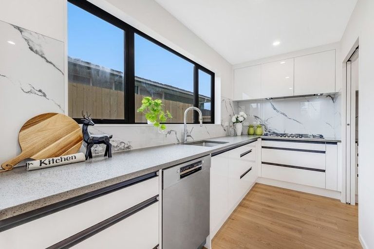 Photo of property in 9 Coptic Place, Mangere East, Auckland, 2024