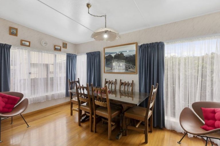 Photo of property in 111 Thomas Street, Stokes Valley, Lower Hutt, 5019