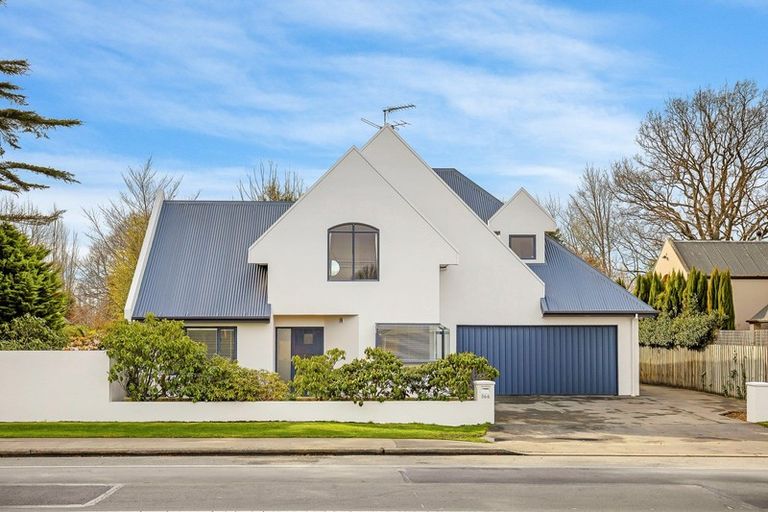 Photo of property in 366 Sawyers Arms Road, Harewood, Christchurch, 8051