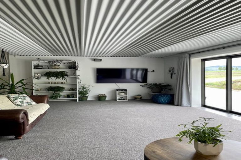 Photo of property in 211 Mcarthur Road, Springvale, Alexandra, 9391