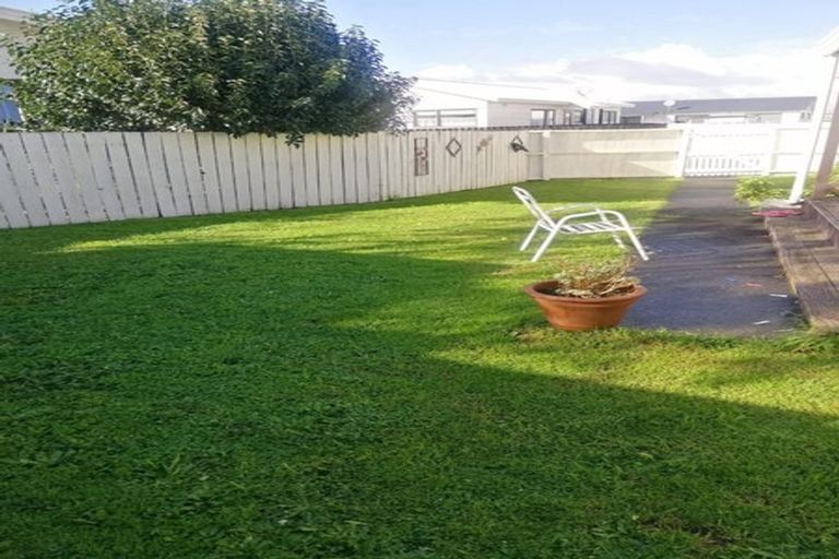 Photo of property in 3/29 Aeronautic Road, Takanini, 2112