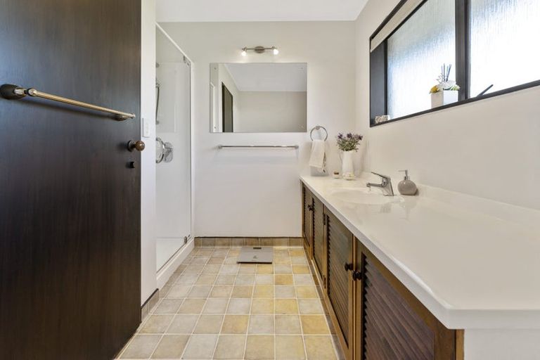 Photo of property in 20 Fairfax Terrace, Frankleigh Park, New Plymouth, 4310